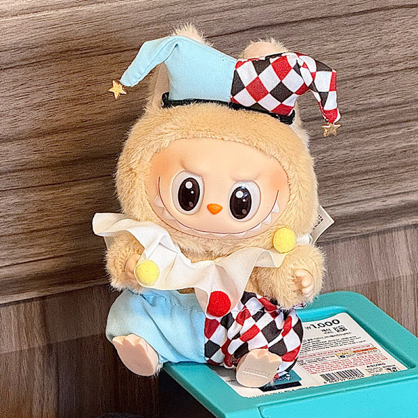 /NC/Fashion Lyxig Stil 17cm Söt Tecknad Leksak Endast Kläder Ingår Labubu Kläder Clown (headband + scarf + overalls)
