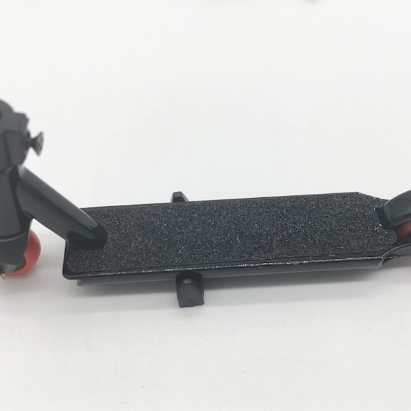 Fingerscooter med verktøy og sko fingerboard tilbehør - 1-del fingerleker for barn, fingerbukser red