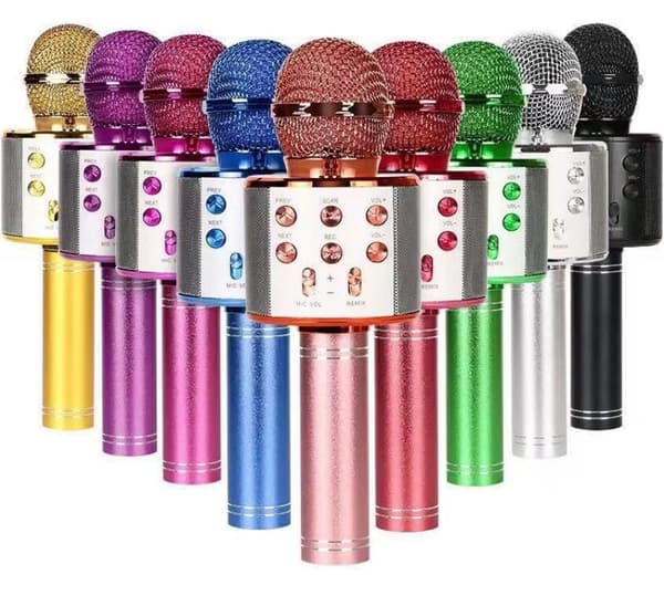 Karaokemikrofoni kaiuttimella ja Bluetoothilla