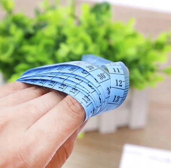 Tailor's Measuring Tape in Case - Flexible 150 Cm Measuring Scale