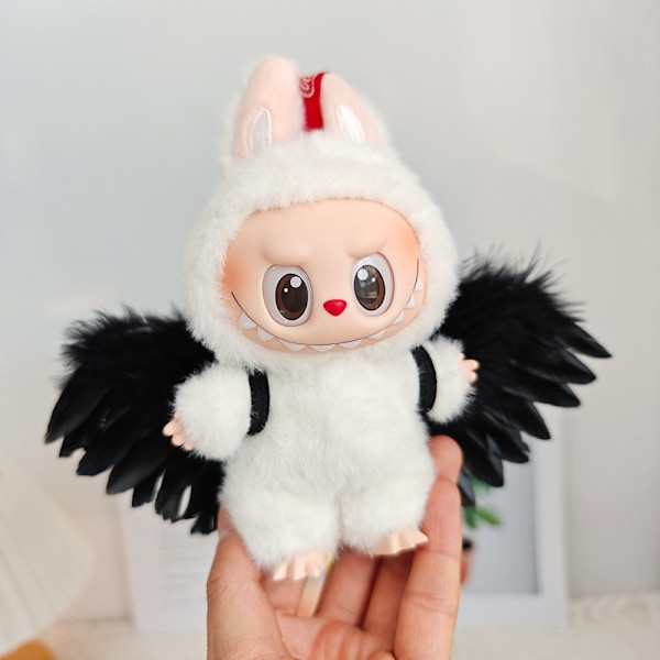 /NC/Vaatteet Vain Generation Labubu Vaatteet Riipus Labubu Enkeli Rusetti Nuket Sarjakuva Lelu Tyyli Vaatetus Lumimies Vaatetus 4(Black wings,No dolls)