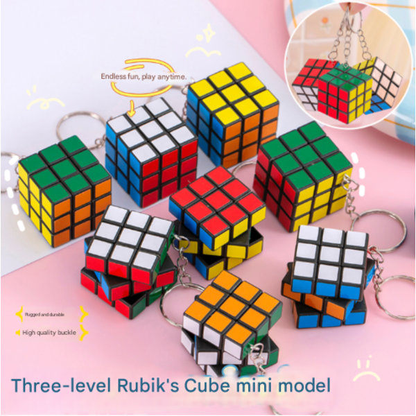 3 cm pieni Rubikin kuutio 3 tasoa avaimenperällä Rubikin kuution riipus opettavainen lelu lasten älykkyys Rubikin kuutio (ilman avaimenperää) Without keychain/NT/
