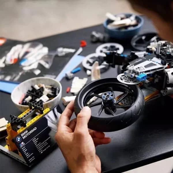 M1000RR motorcykel voksen stor model samlelegetøjsbilgave