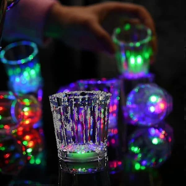 Sæt med 24 LED-oplyste shotglas til lysende festligheder