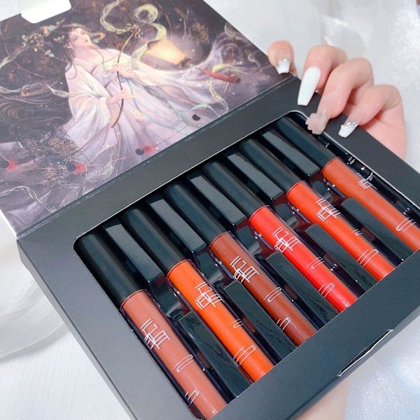 Mild Läppfärg Med Gincu Baldu Pusam Set För Vacker Makeup