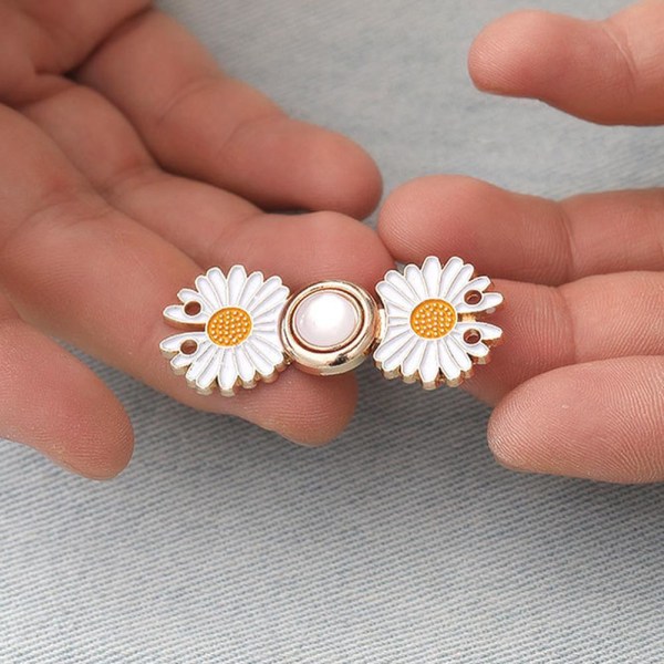 Sweet Flower Waist Button Pin Avtagbar Dra åt midjan Midja sliver +white one-size