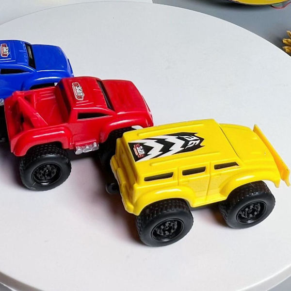 Barn Anti Gravity Väggklättrande Bil Leksaksbil Tröghet Magnetisk R9L7 yellow one-size
