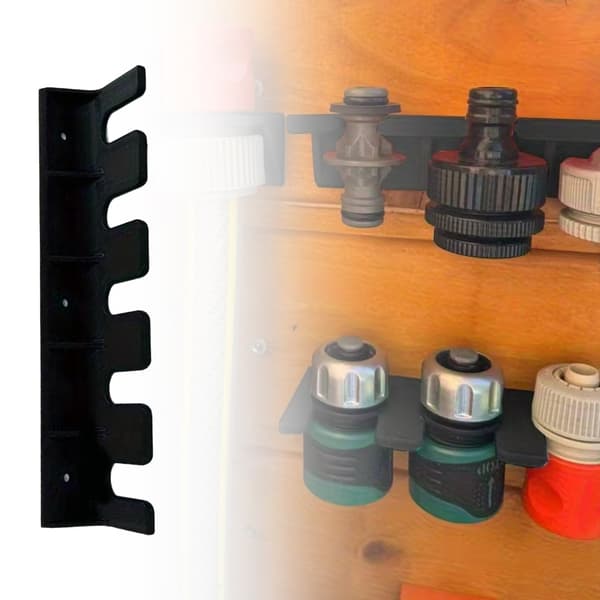 Kraftig svart plastpistolfeste for sikring av hageslangefester