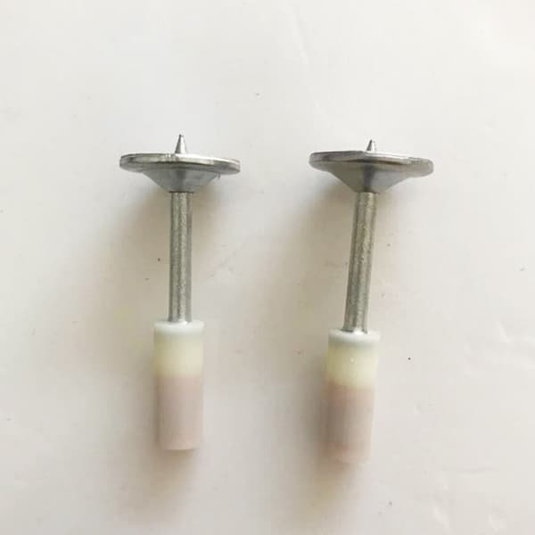 Ståldorn til loftdekoration PoPs nitteflange blindnitter 32 fire nails (round)
