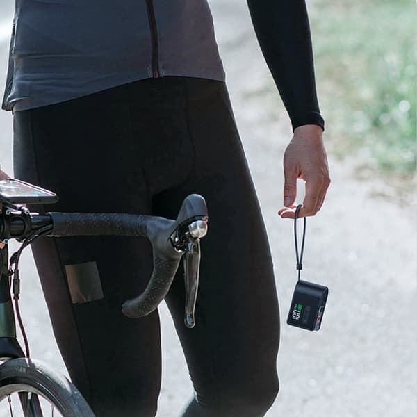Super Små Cykel Luftpumper LCD Display Auto-stop LED Lys Multiple Adaptere
