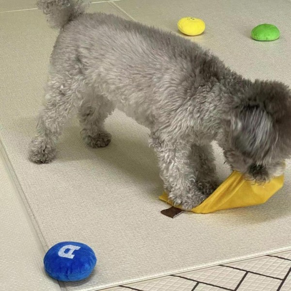 Dog Snuffle Plyschleksak för små hundar Söt Squeak Toy Interactive Foder Tugg Leksak kurragömma Minskar tristess