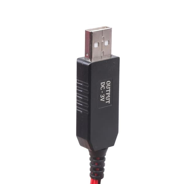 USB-strømomformerkabel som erstatter to 3A-batterier i diverse hjemmeelektronikk