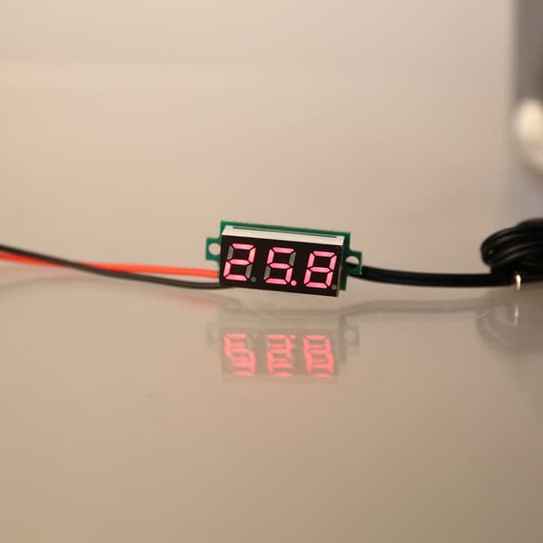 0,28\" Digitalt Termometer med 1m NTC Metallprobe -20℃~100℃ Bærbart