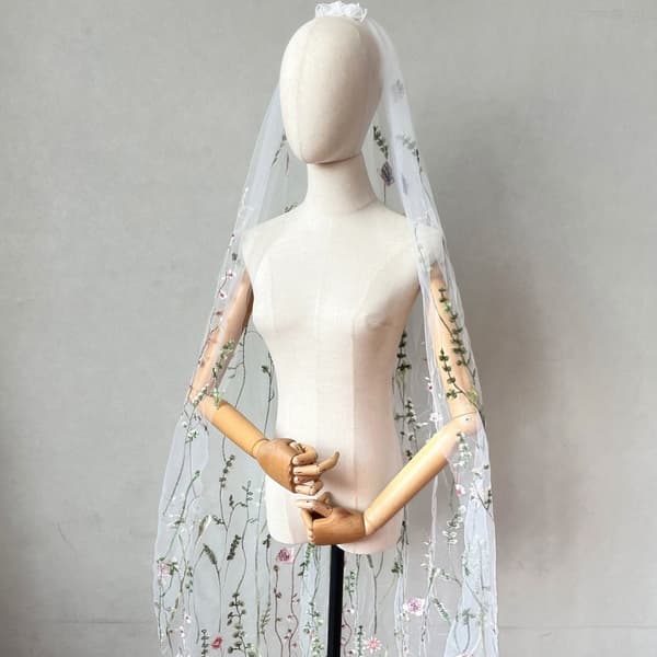 Broderet Blomst Brudeslør 145CM Langt Brudeslør til Bryllupsfester