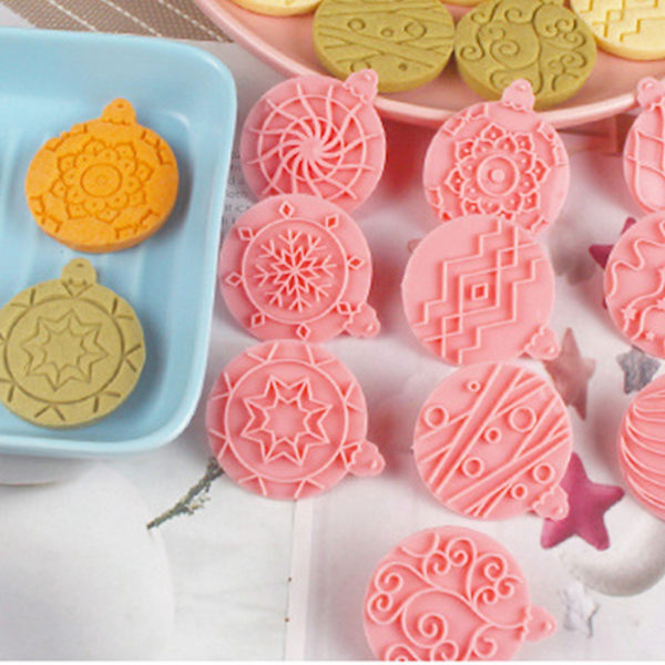 10st Julkulor Kex Utskärare Kakstämplar Fondant Mould Plast Kakformar Köksbakningsmaterial