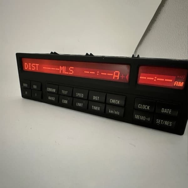 18-tasters Kontrolmodul LCD-skærmpanel til køretøjs overvågningssystem