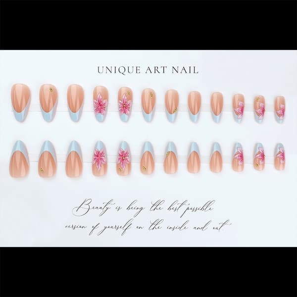 Blomster Press On Manicure med Blå Fransk Tip og Glansfuld Finish ABS Negl
