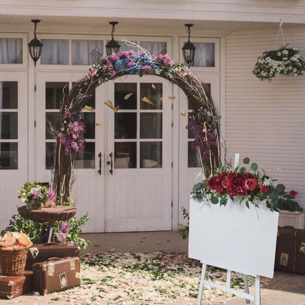 Kunstig blomsterguirlande til bryllupsbue, receptionsbaggrunde, borddekoration White