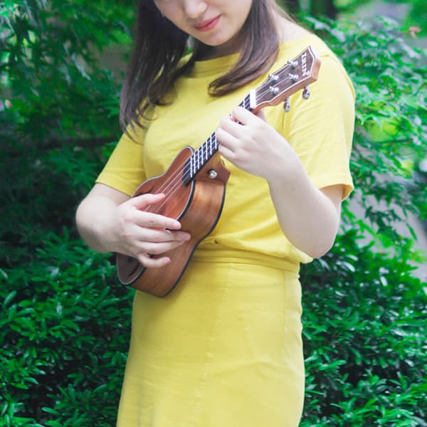 21 tums valnötsukulele liten gitarr nylonsträngar ukulele för nybörjare barn