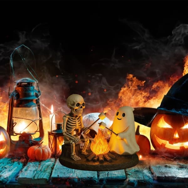 Varm glød Halloween-dekoration med ildeffekt til boligindretning