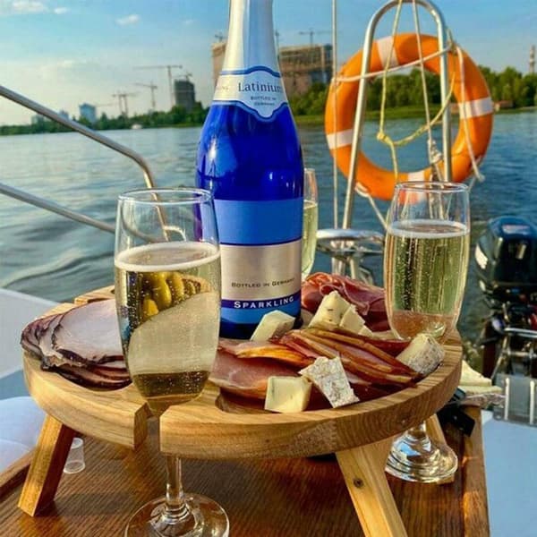Utomhusfällbart picknickbord Trä Vinglasställ Hållare Ost Snack Board