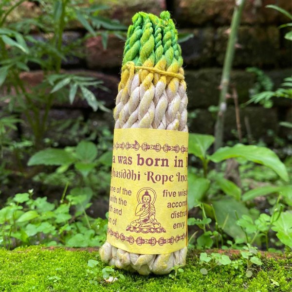 Nepal Handgjorda örtrep 25 Bundle White Sage Buddha Rökelse String Yellow