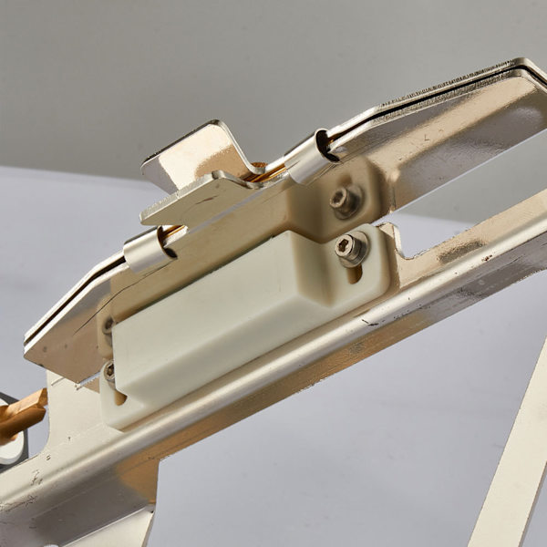 Justerbar fletching Jig aluminiumlegering fjäderstickverktyg för pilfjäderutrustning för gör-det-själv-bågskyttespilar Lätt för oss