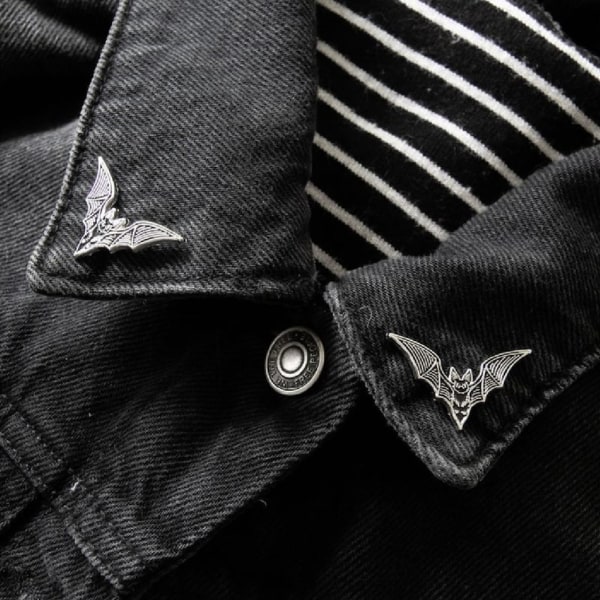 Fladdermus Emalj Pin Alternativ Goth Mode Witchy Style Halloween Gåva Spöklik Lapel Brosch Smycken Tillbehör Punk Badge Pin