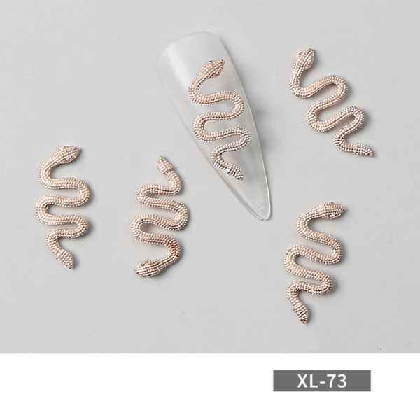 Snake Nail Art Charms Legering Snake Wave Nail art 3D Nail Studs Metall Nagel Smycken Tillbehör för DIY Craft