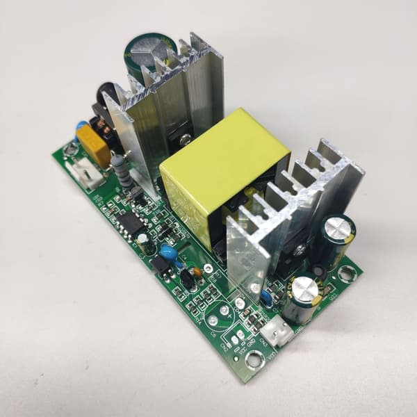 Energiatehokas kytkentämuunninmoduuli DC15V 10A 150W AC100V - 240V