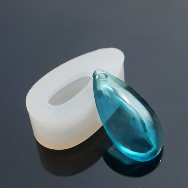 6x harpiks dråpeanhengform med hull silikon vanndråpe edelstensform for DIY