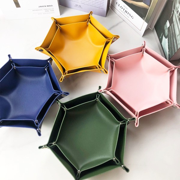 Tärningsbricka Metalltärning Rullande brickhållare Förvaringslåda för RPG DND Bordsspel Vikbar PU Läder Hexagon Cosmetic for Cas Wine Red L