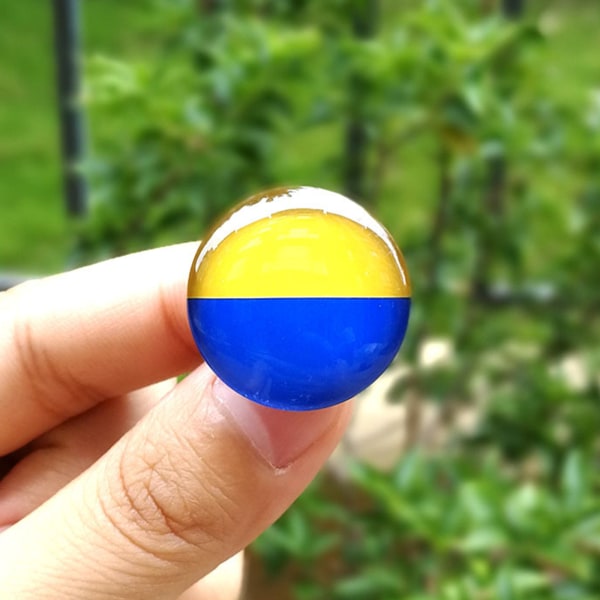 National Flag Lapel Pins Ukraina Märken Ryssland Brosch Flagga Lapel Pins Ukr Viftande flaggnålar Souvenir Memoria Collection Italy