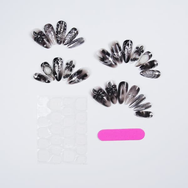 Gotisk Press On Manicure Sæt i Sort Sølv 3D Blomsterkunst til Feststil