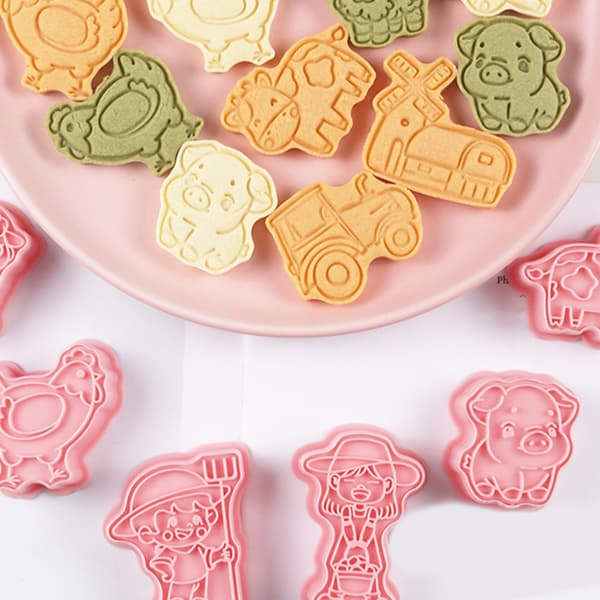Formkakeutstikker med gårdsdyrform, gave til bakeentusiaster