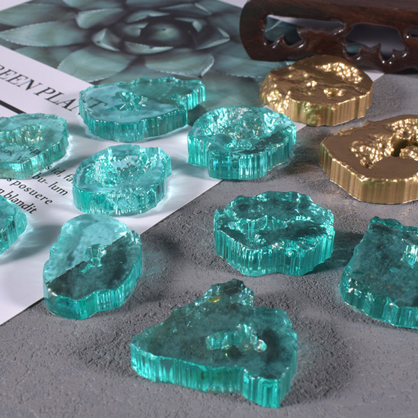 Oregelbunden Crystal Stone Ornament UV Crystal Epoxi Form Halsband Örhängen Form
