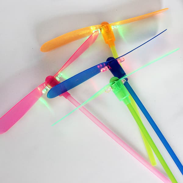 Lysande LED Ljus-upp Bambu-Kopter Plast Trollslända Leksak Present till Barn
