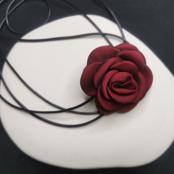 Svart Camellia krage Choker Chain Gothic Rope Choker Halsband Kostym Party Pom Vampire-Choker för kvinnor och flickor White