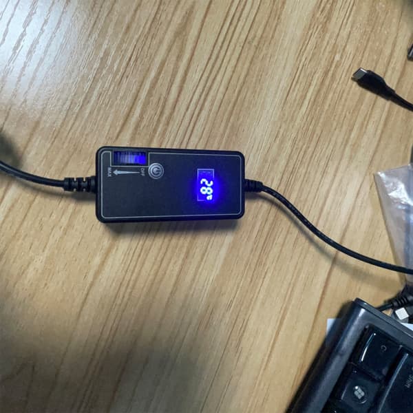 12V Variabel Hastighedsregulator Med Temperaturdisplay Til Køleventilator