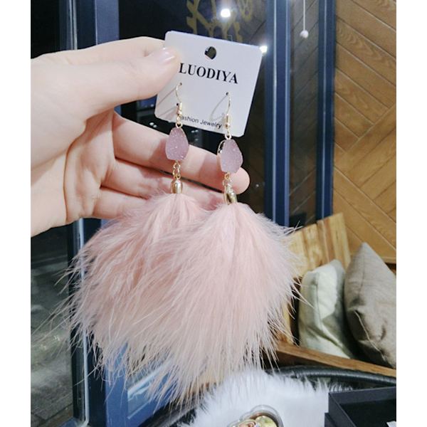 Trendiga Rosa Färg Pins Örhänge Kvinnor Minimalistisk Naturlig Fjäder Tofs Örhängen Stud Kvinnliga Par Smycken Presenter