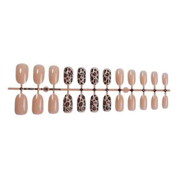 Korta Mandelformade Leopardmönstrade Lösnaglar Set Press-on Manikyr Nagelkonst