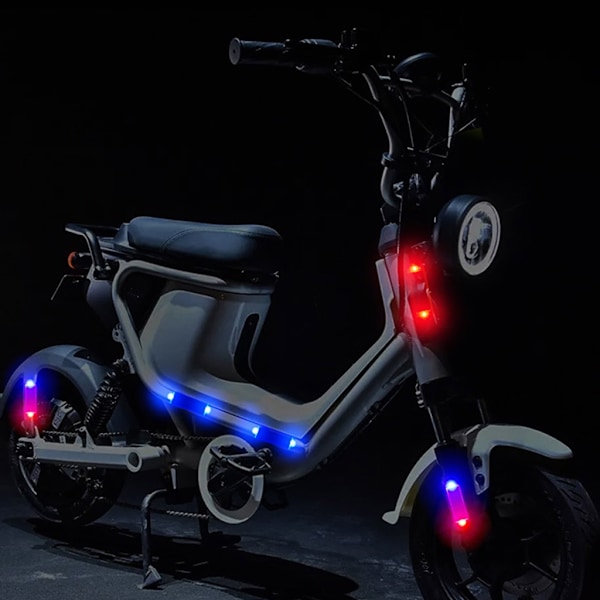 Solcelledrevet trafikadvarselslampe LED-pære til bil, motorcykel og cykler