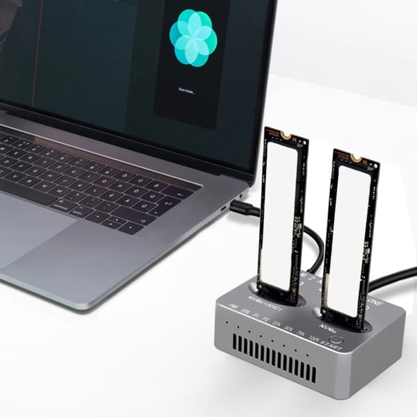 Double Bay M.2 NVMe USB3.2 20G SSD Dockingstation til offline kloning