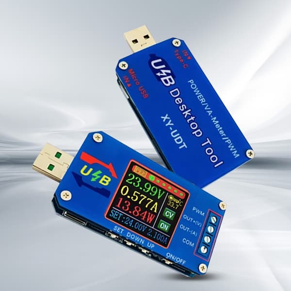 Justerbar USB Spenningsregulator 5V til 12V Sanntids Strømovervåking