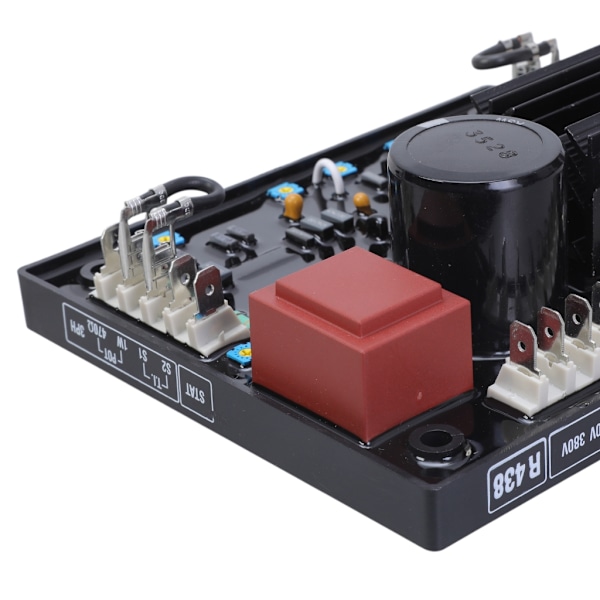 S63 Avancerad spänningsreglering med R438 AVR för pålitlig generator