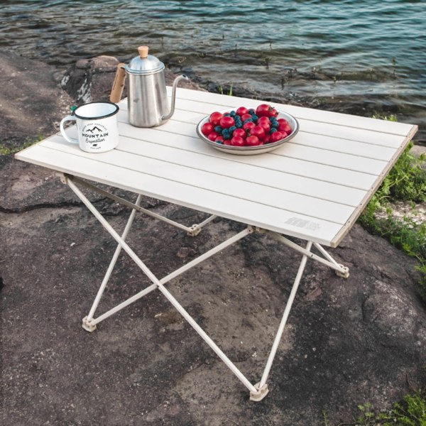 Utomhusfällbart bord Bärbart Ultralätt picknickbord Aluminiumlegeringsfäste Campingbord för resor, BBQ, stränder Off white
