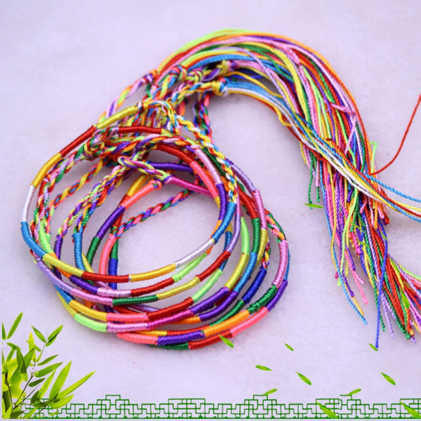 Rainbow Color Mix Fläta Bomull Vänskap Armband Smycken Present DIY Handgjorda rep Armring Slumpmässig färg Present för kvinnor