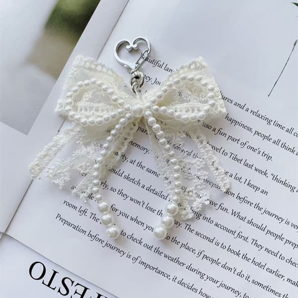 Graciös Nyckelring med Spetsfjäril för Väska Nycklar Modeaccessoar