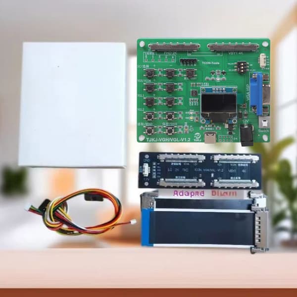 Programmerbar spændingsregulatormodul til flere elektroniske systemer