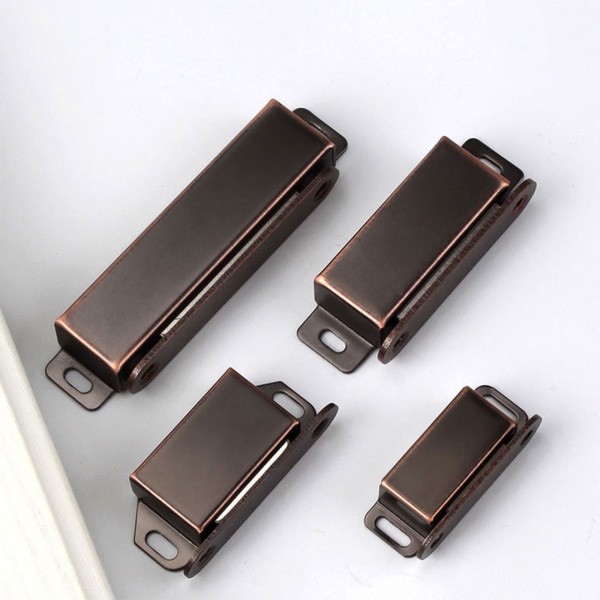 Magnetskåp fångar ej flaxande magnetiska dörrstoppar Dold dörrstängare för garderobsskåpslådor Skjutdörr 45mm